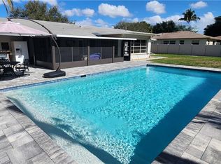 1280 Morningside Dr, Naples, FL 34103