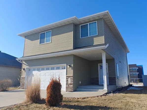 4859 34th Ave S, Fargo, ND 58104