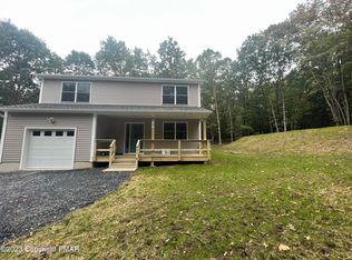 306 Summit Dr, Albrightsville, PA 18210