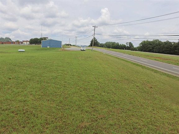 3rd image of 4720 S Davy Crockett Pkwy