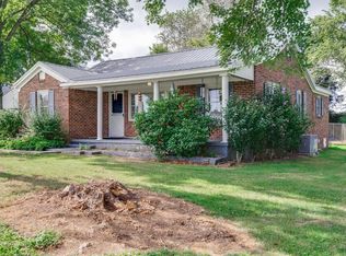 122 McAlister Rd, Fayetteville, TN 37334