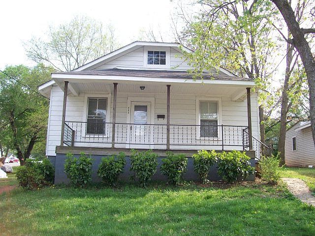 1st image of 405 Hughes St