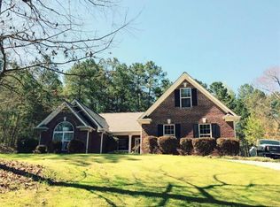 5241 Gum Creek Dr, Loganville, GA 30052