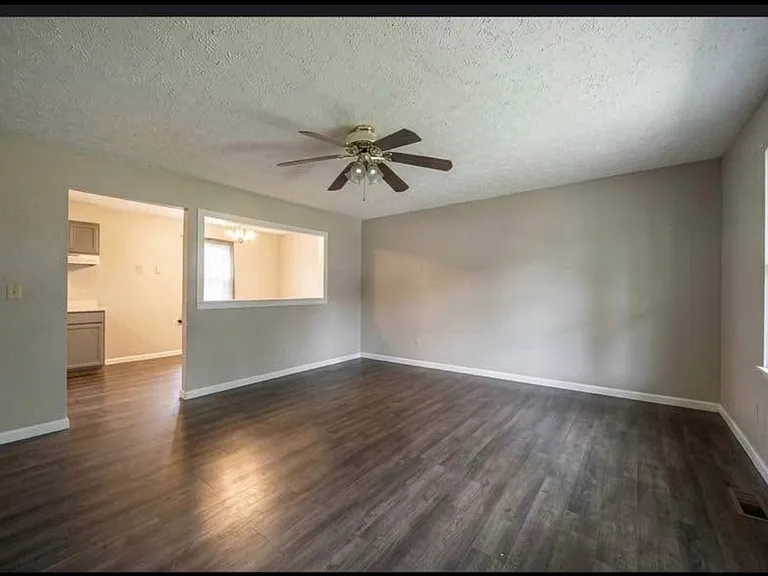 24010 Turtle Ln — Photo 3