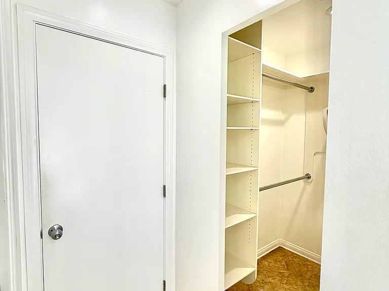 Avocado Ave — Photo 10