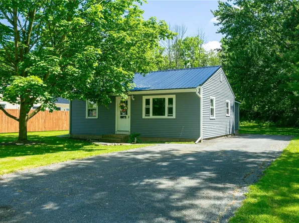28 Seneca Rd, Seneca Falls, NY 13148