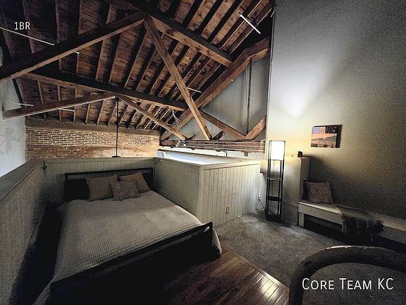 3rd image of 500 Delaware St #303