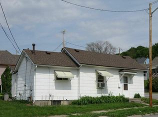 17 Grace St, Council Bluffs, IA 51503