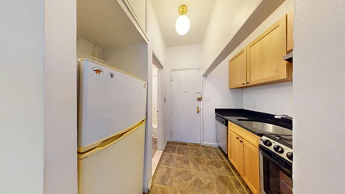 Rented by Bond New York | media 3