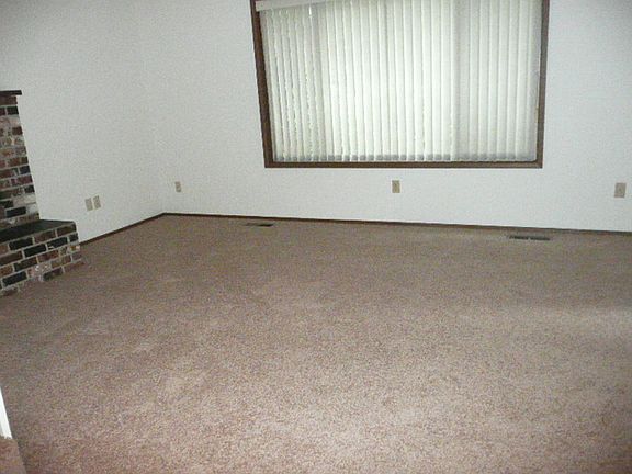 4th image of 3407-B 56th St NW