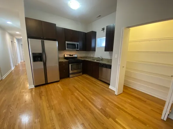 (undisclosed Address), Chicago, IL 60612