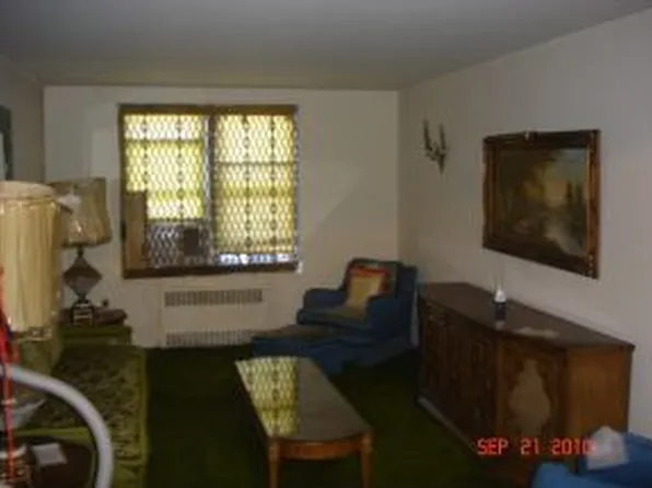 2675 Ocean Avenue image 1 of 5