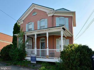 213 N George St, Charles Town, WV 25414