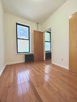 4th image of 332 E 15th St APT 4C