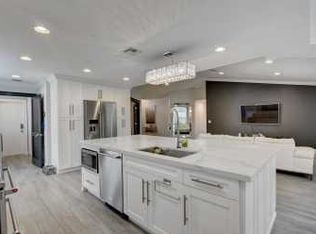 3896 Cypress Lake Dr, Lake Worth, FL 33467