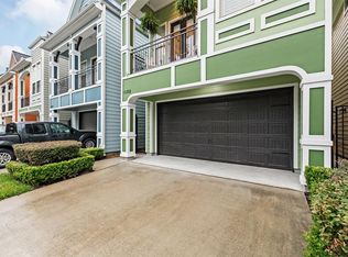 1128 Robbie St, Houston, TX 77009