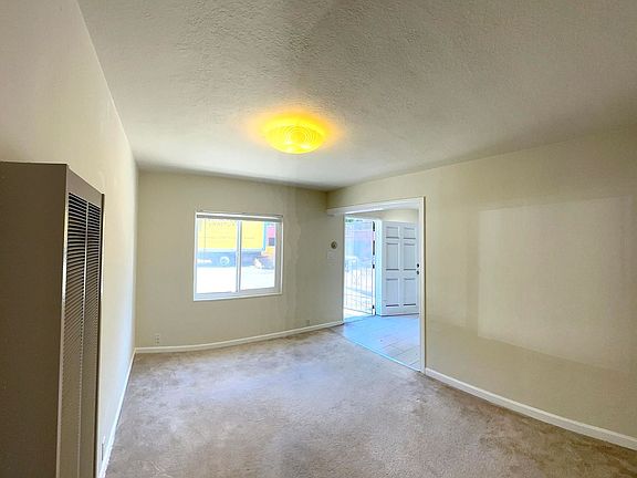 5th image of 3732-3744 Grand Ave #4