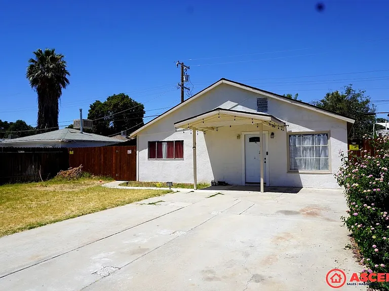 1106 Wilson Ave — Photo 1