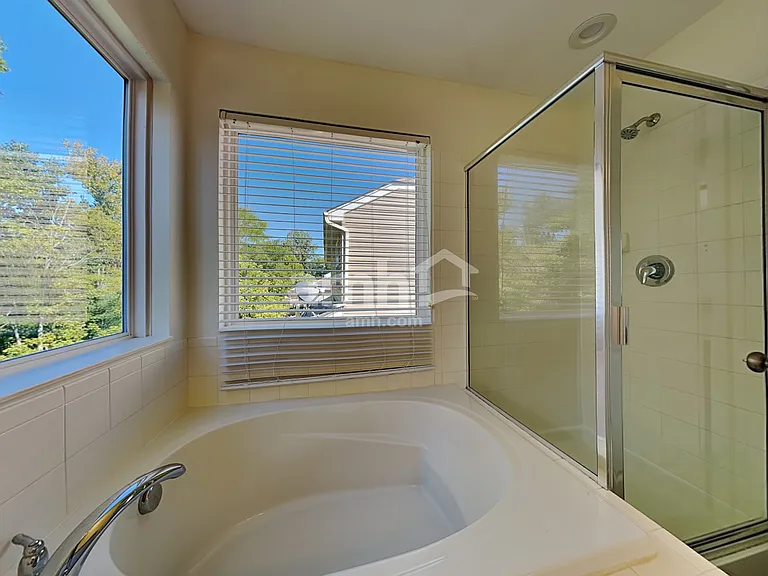4498 Megan Danielle Dr — Photo 13