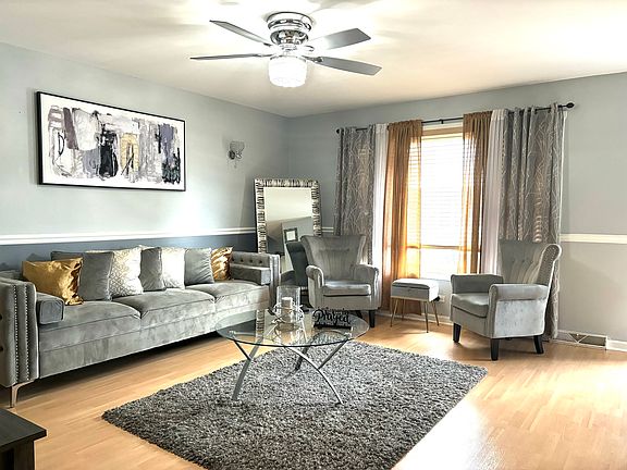 3rd image of 5029 W Gladys Ave APT C
