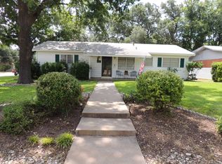 2101 S Pine St, Brady, TX 76825