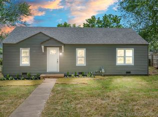 200 W 40th St, Sand Springs, OK 74063
