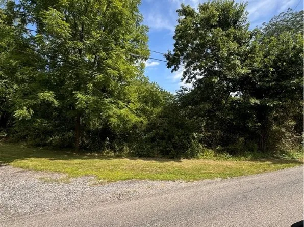 New Buffalo Rd, North Lima, OH 44452