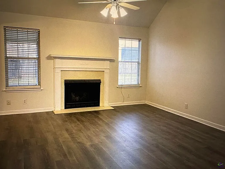 103 Prowler Pl — Photo 2