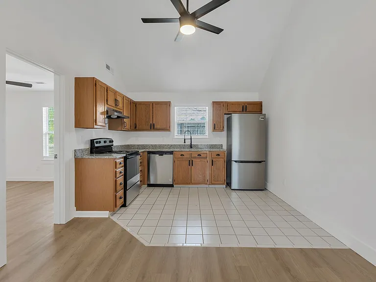 7202-7222 Melrose Pl #7204 — Photo 49