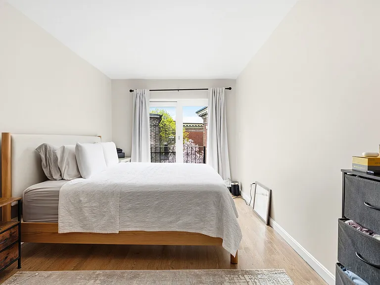 159 Salem St — Photo 13