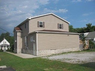 2nd image of 1119 Grant Ave