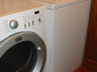 28 Hummingbird Ln, Phoenicia, NY 12464