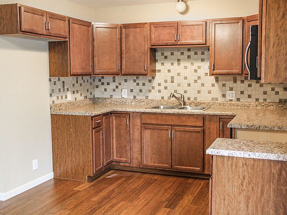 3rd image of 1356 Spencer Woods Dr