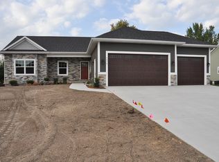 5074 Winterwood Ln, Saginaw, MI 48603