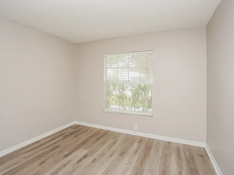 12914 Fieldmoor Ct — Photo 13