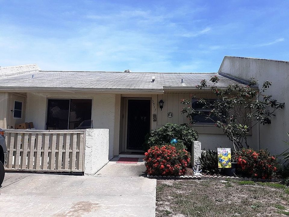 1st image of 3917 42nd St W