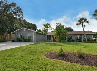 1884 Southpointe Dr, Sarasota, FL 34231