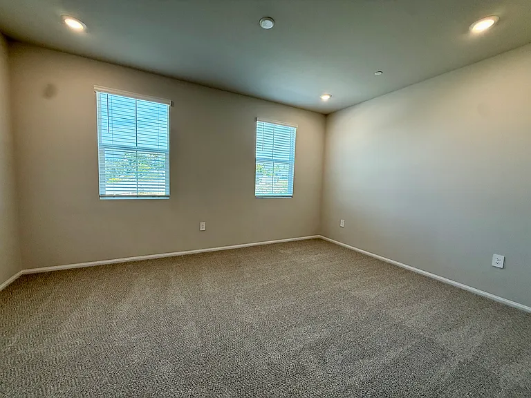 4889 Merida Way — Photo 38