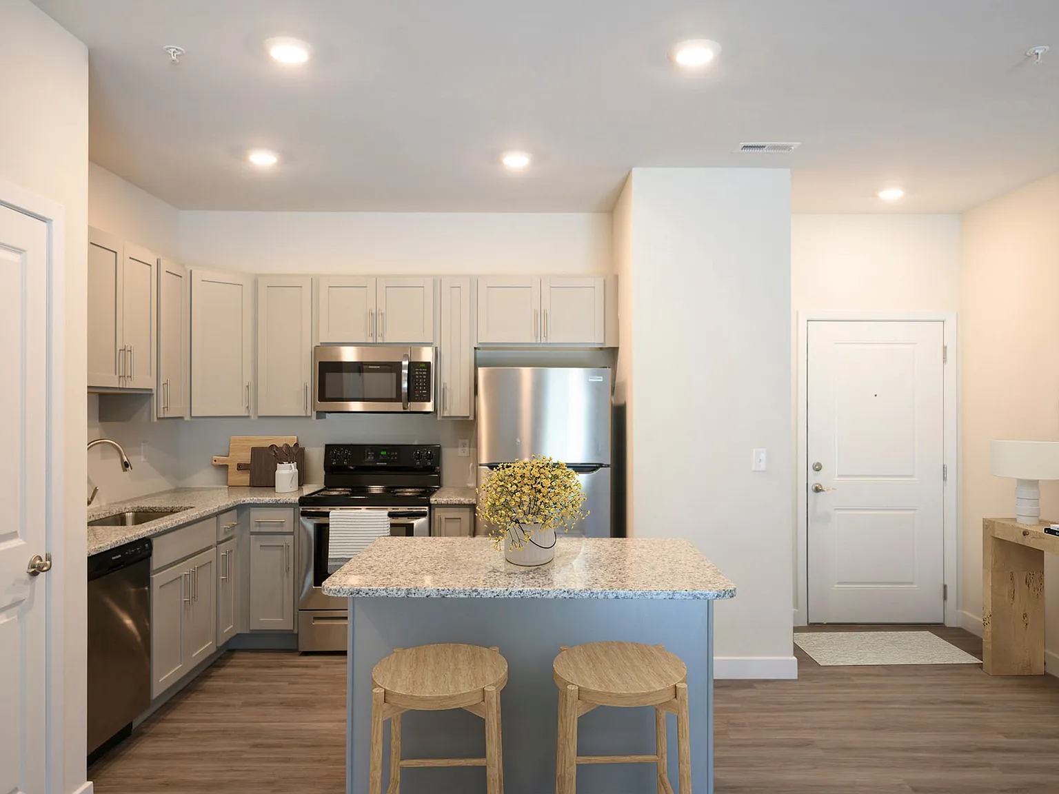 Coastal Tide Apartments — Photo 2