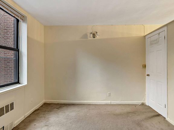 2nd image of 309 N Broadway APT 2H
