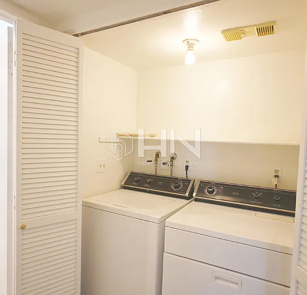 3674 Oakwood Ter #302 — Photo 10
