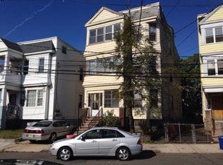 95 21st St, Irvington, NJ 07111