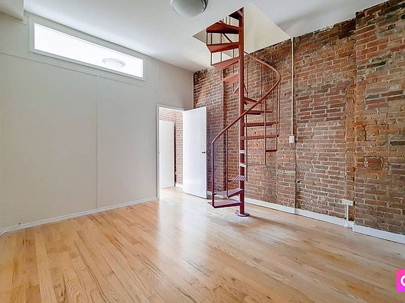 3rd image of 435 W 54th St APT 5
