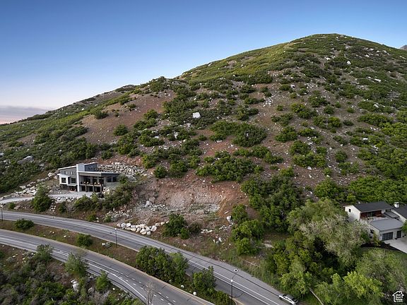 4th image of 10471 S Wasatch Blvd