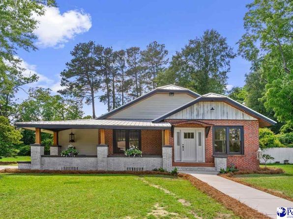 417 N Smith St, Mullins, SC 29574