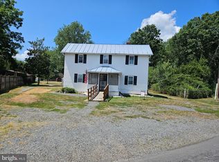 8601 Clifton St, Marshall, VA 20115