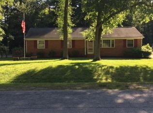 9816 Alfaree Rd, North Chesterfield, VA 23237