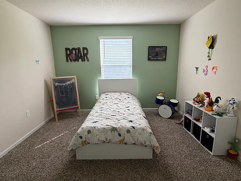 2170 Englewood Ct — Photo 8