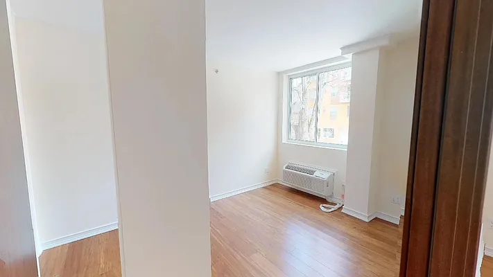 Rented by Metro Garden Realty NYC | media 43