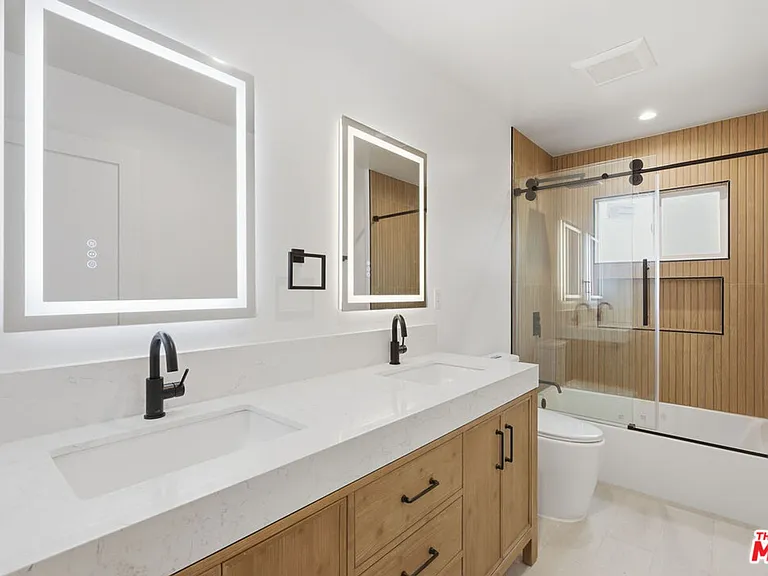 3431 Edgehill Dr — Photo 17